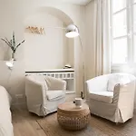 Audrey-quartier Mairie-arenes Antiques * Périgueux