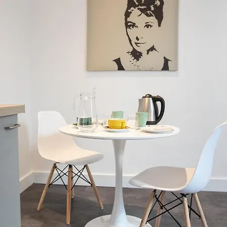 Audrey-Centre Historique Arenes Antiques-Climatise *