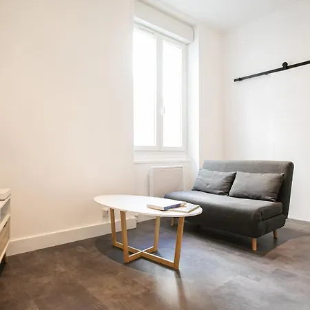 公寓 Audrey-quartier Mairie-arenes Antiques-climatise